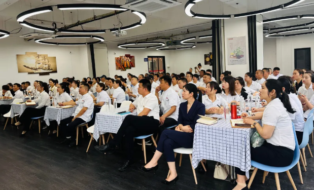 “食”刻守護，安全相伴！華逸府食品安全及營養健康知識專項培訓